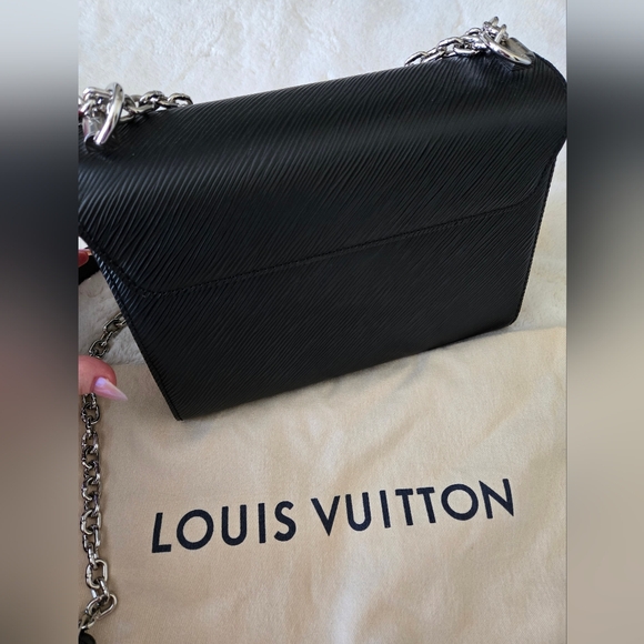 Near perfect condition - Louis Vuitton Twist MM - Picture 3 of 16